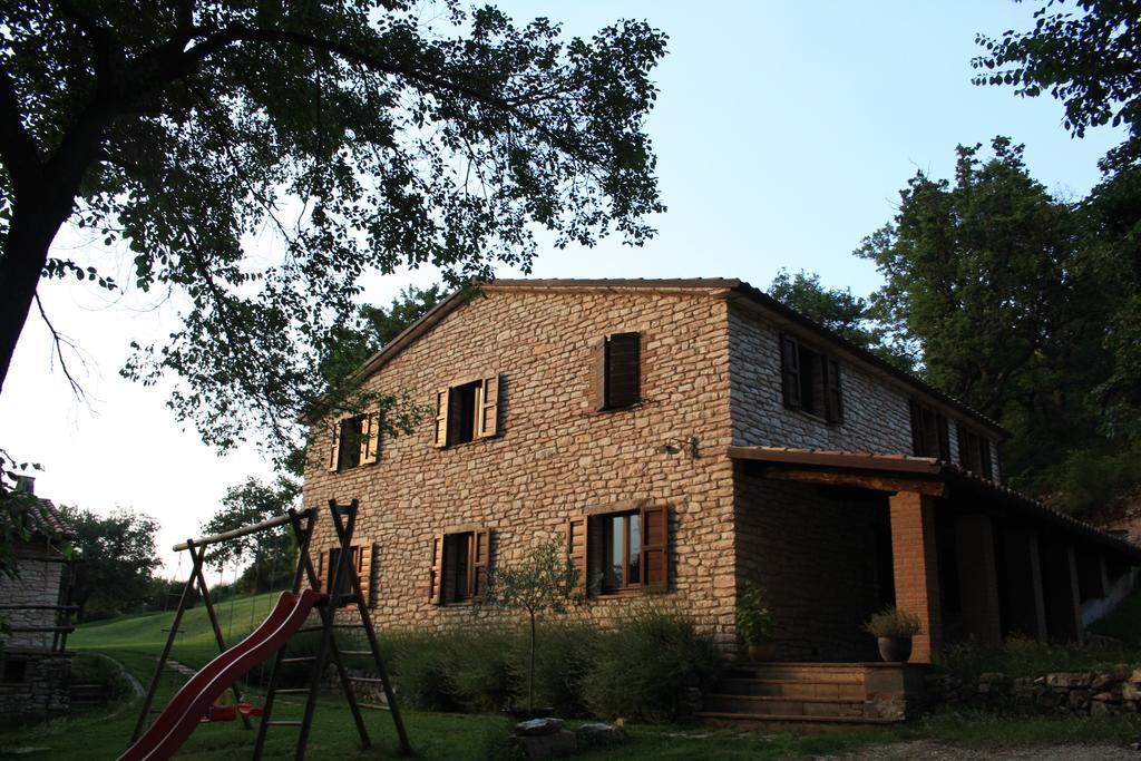 Agriturismo Valdifiori Sassoferrato ภายนอก รูปภาพ