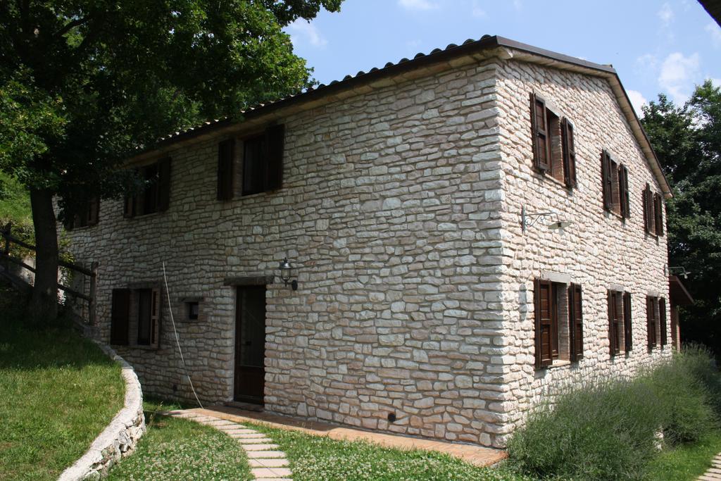 Agriturismo Valdifiori Sassoferrato ภายนอก รูปภาพ
