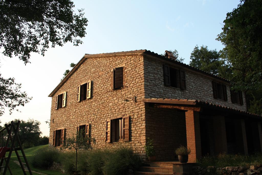 Agriturismo Valdifiori Sassoferrato ภายนอก รูปภาพ