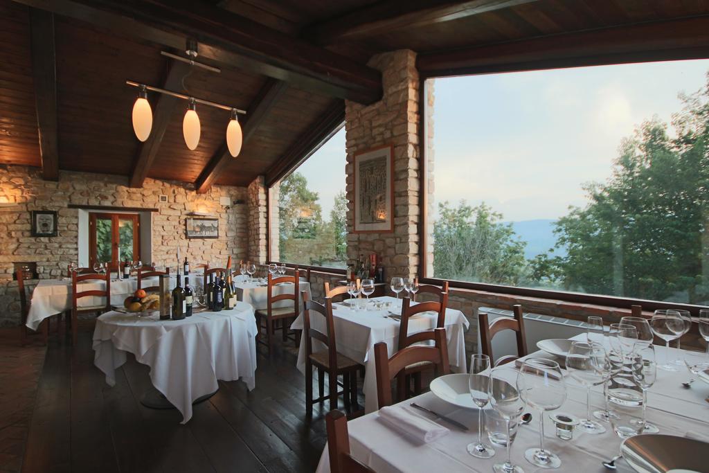 Agriturismo Valdifiori Sassoferrato ภายนอก รูปภาพ