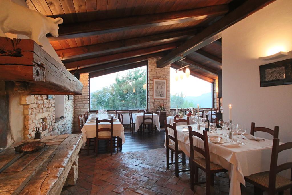 Agriturismo Valdifiori Sassoferrato ภายนอก รูปภาพ