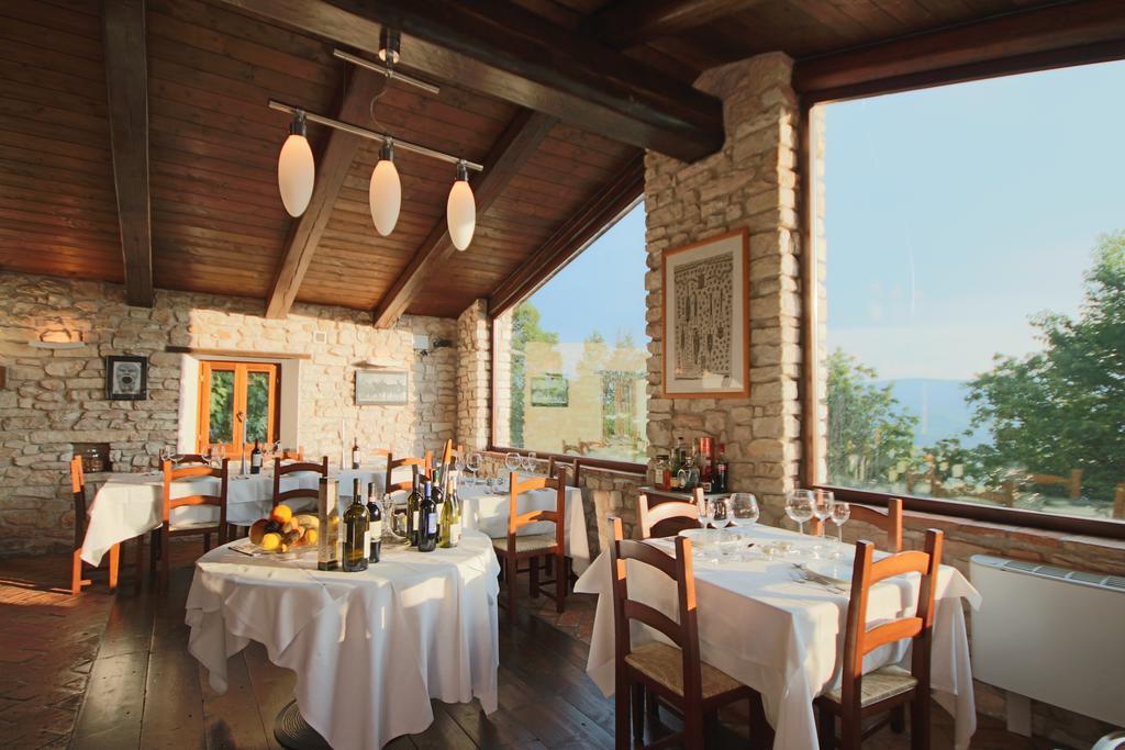 Agriturismo Valdifiori Sassoferrato ภายนอก รูปภาพ