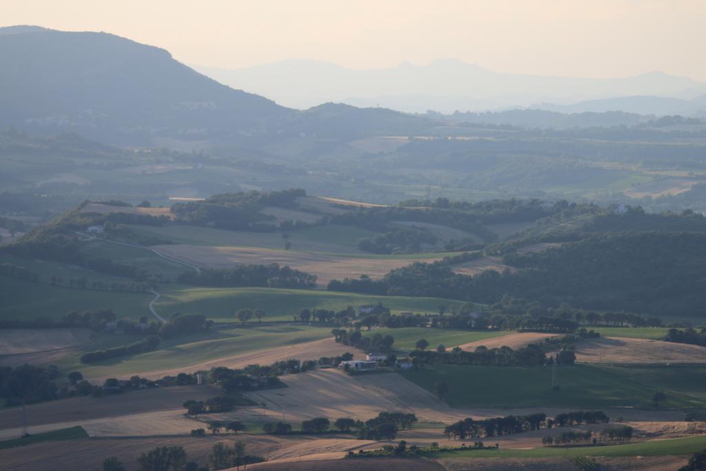 Agriturismo Valdifiori Sassoferrato ภายนอก รูปภาพ